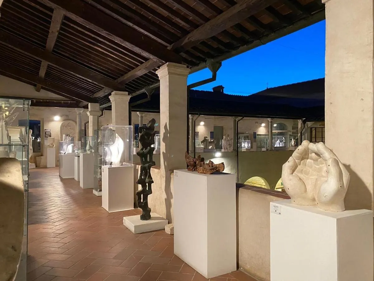 Bed and Breakfast Dimora Carducci Pietrasanta Frühstückspension